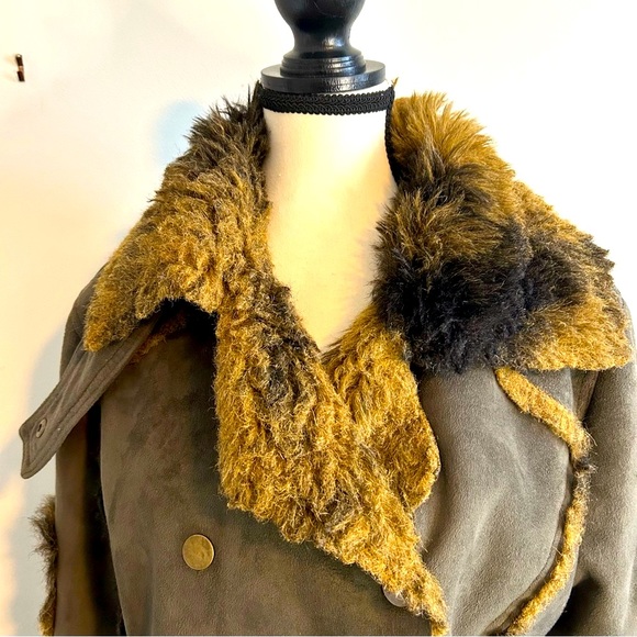 RARE Vintage NESS Chocolate Faux Fur Velvet Women's Coat Size Large - Picture 8 of 15